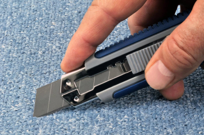 Fix hole in your carpet by Craft knife